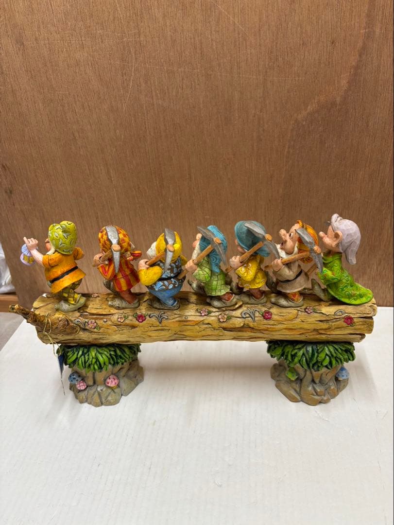 ディズニーショーケース エネスコ 七人の小人