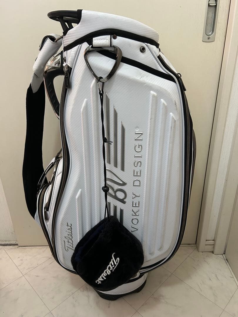 タイトリスト　キャディバッグ　ボーケイデザイン