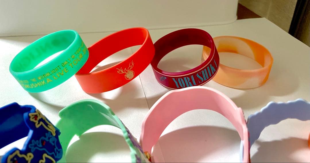 【希少・9個・バラ売可】ヨルシカ　ラバーバンド　ラババン　リストバンド　リスバン