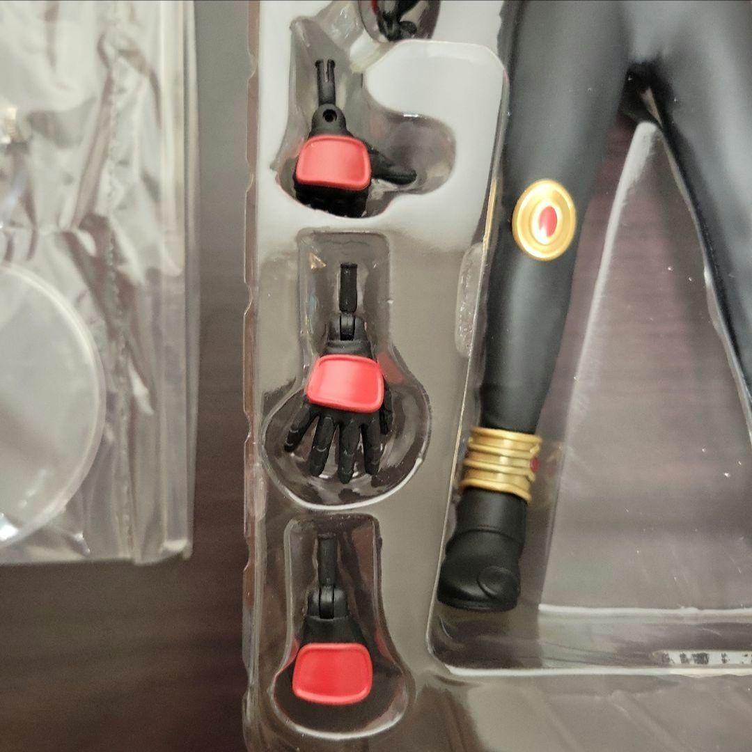 リアルアクションヒーローズ　仮面ライダークウガ　フィギュア　rah