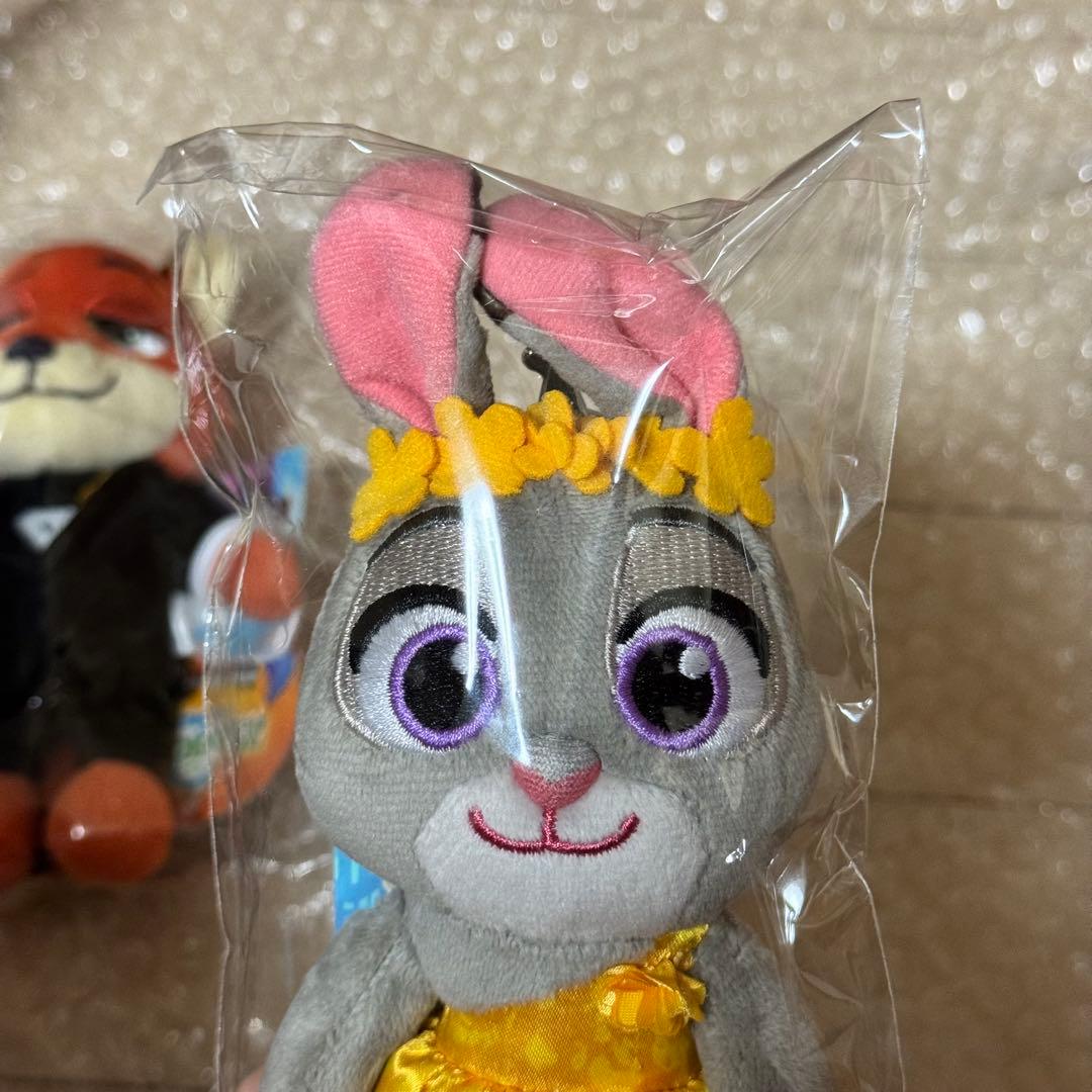 ズートピア　韓国　限定　ぬいぐるみ　キーホルダー