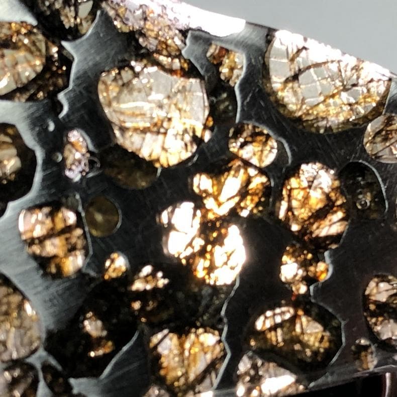 A*様 隕石 アルタイ隕石　原皮付き　石鉄隕石　パラサイト隕石　２点　重さ53ｇ