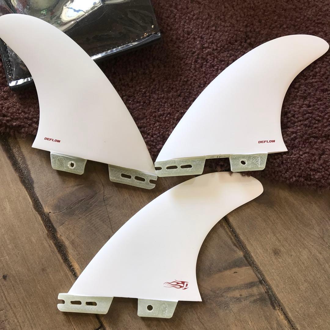 DEFLOW PULSE M デフローサーフフィン 3枚セット定価¥19,800