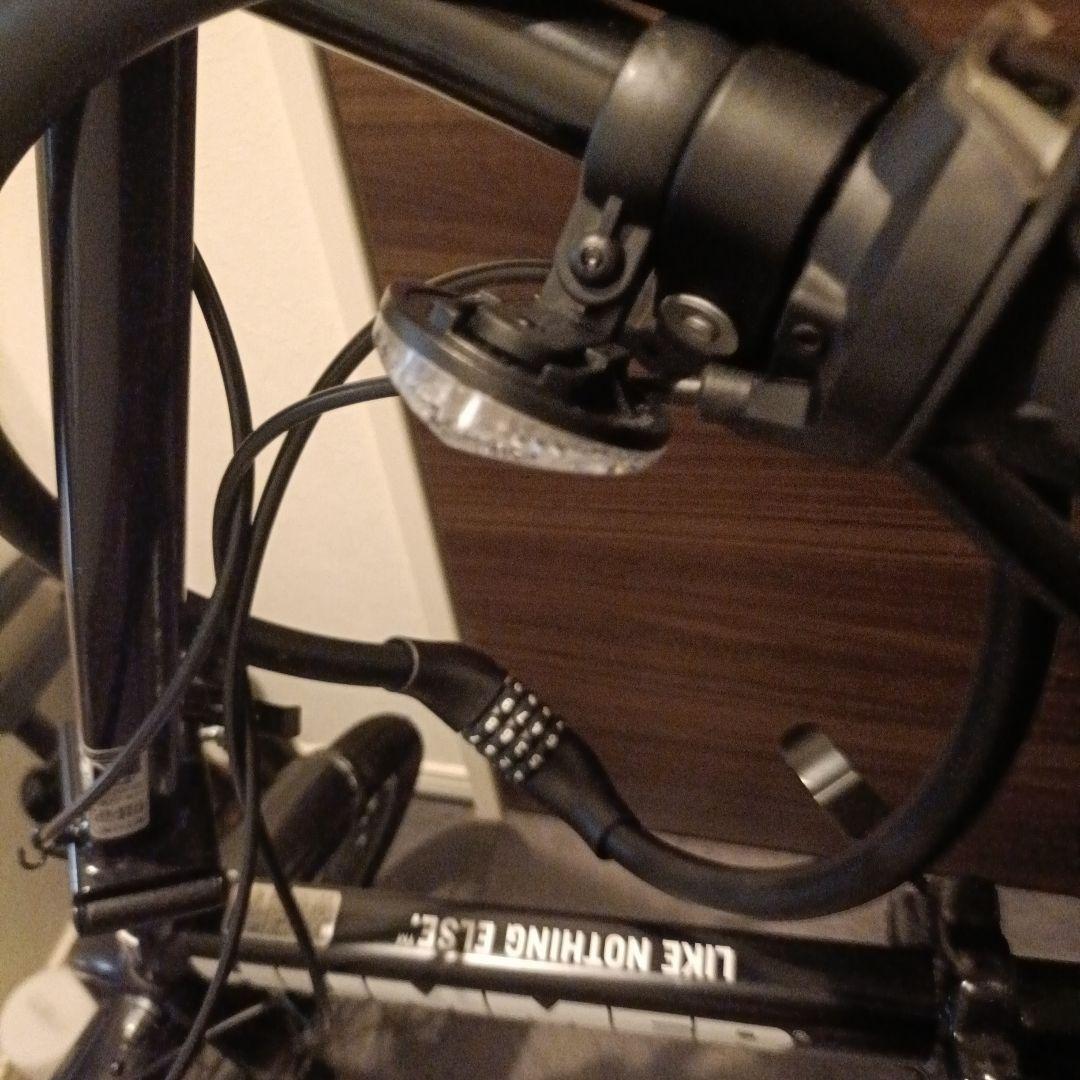 HUMMER 折りたたみ6段切り替え自転車 LEDライト鍵付き