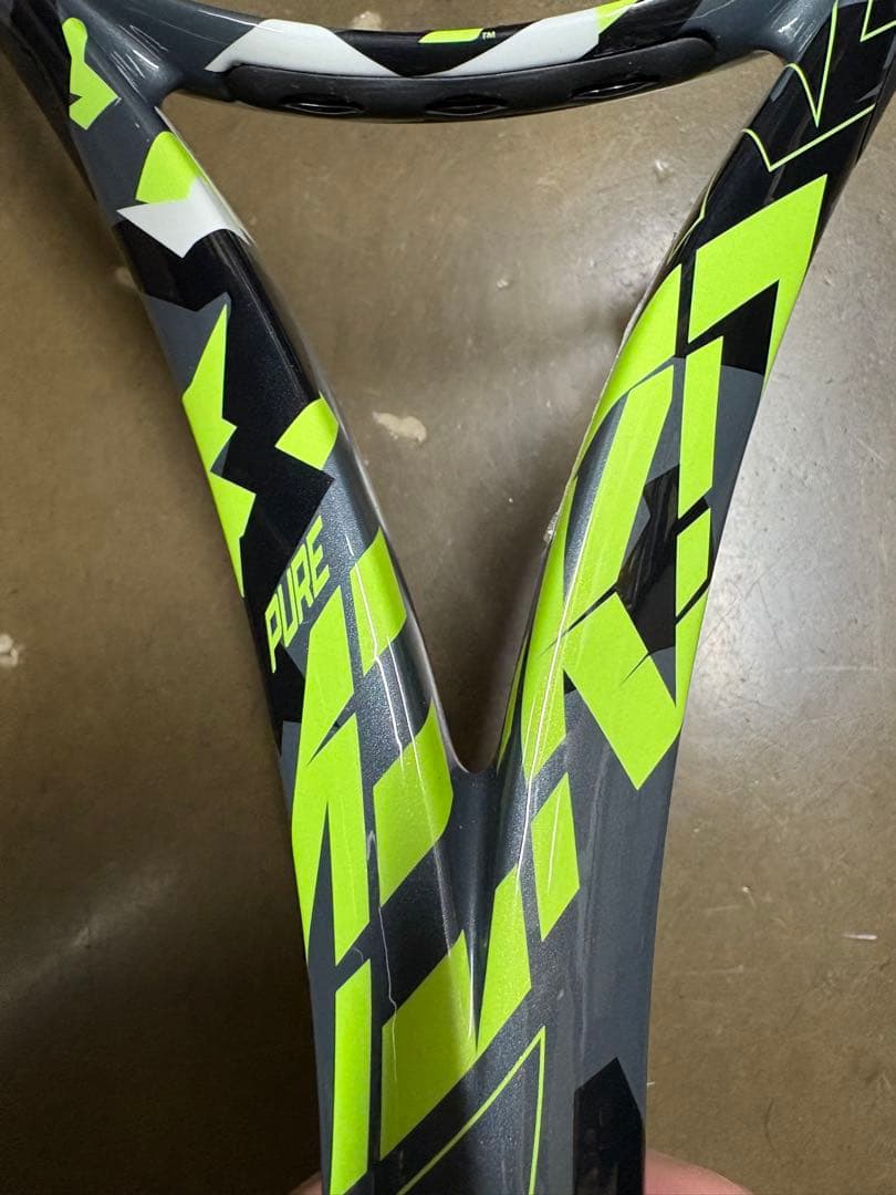 テニスラケット　バボラ　ピュアアエロ　2022 G2 pure aero