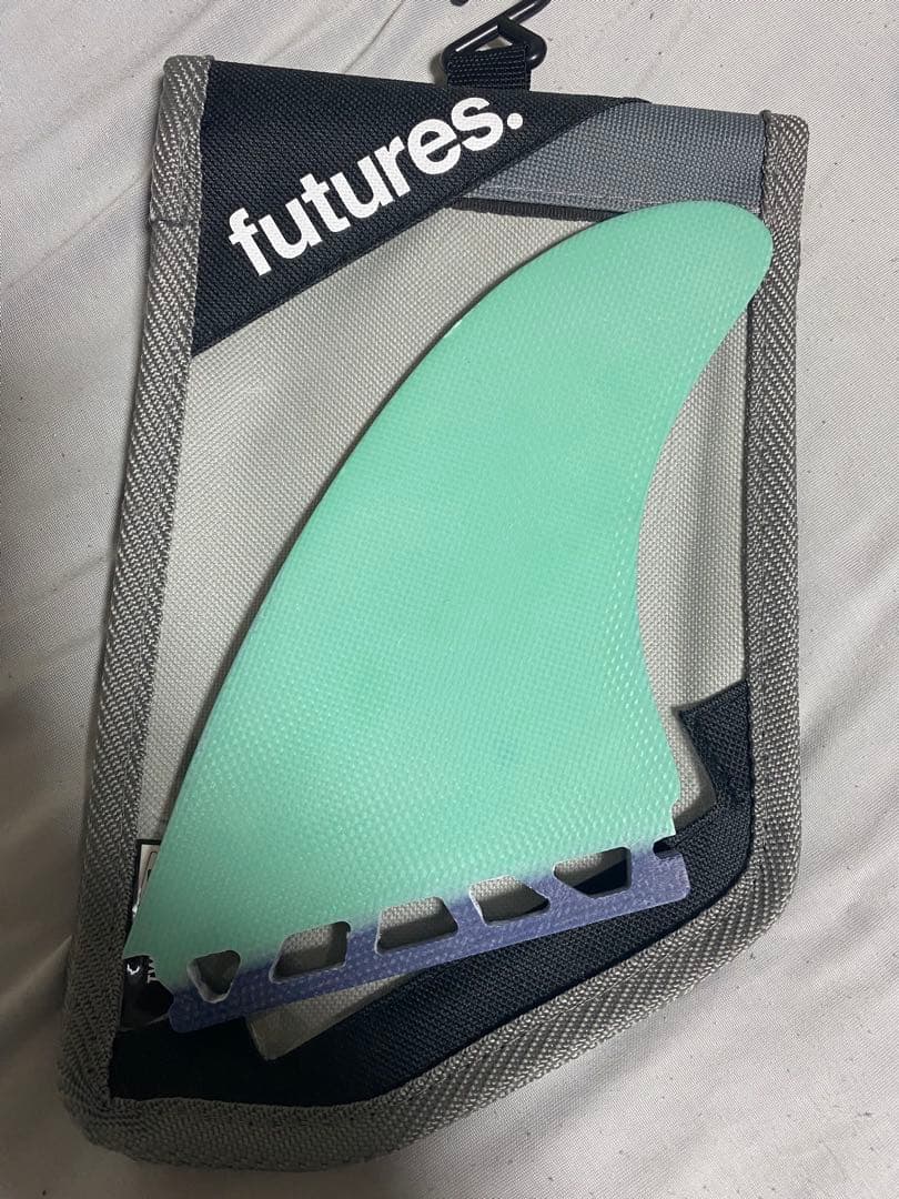 akila aipa twin　フューチャーフィン　ツイン