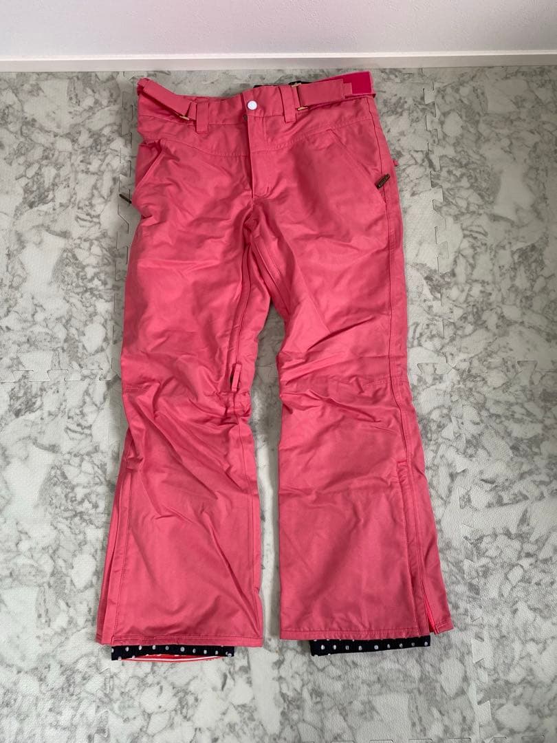 【美品】スノーボードウェアセット（ジャケット・パンツ・手袋・ゴーグル・ニット帽）