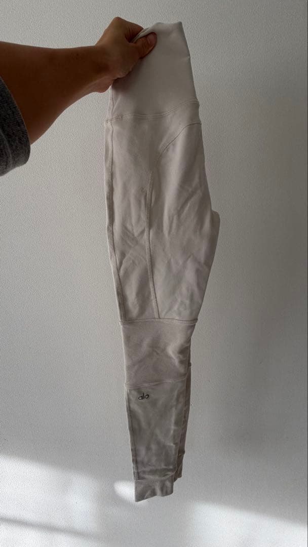 試着のみalo オフホワイト レギンス