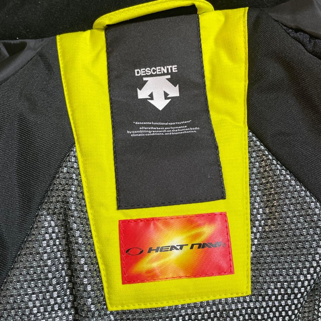 デサント　スキーウェア上下セット（ジャケット＆パンツ）　Lサイズ