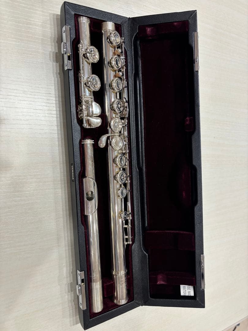 シルバー フルート ケース付き