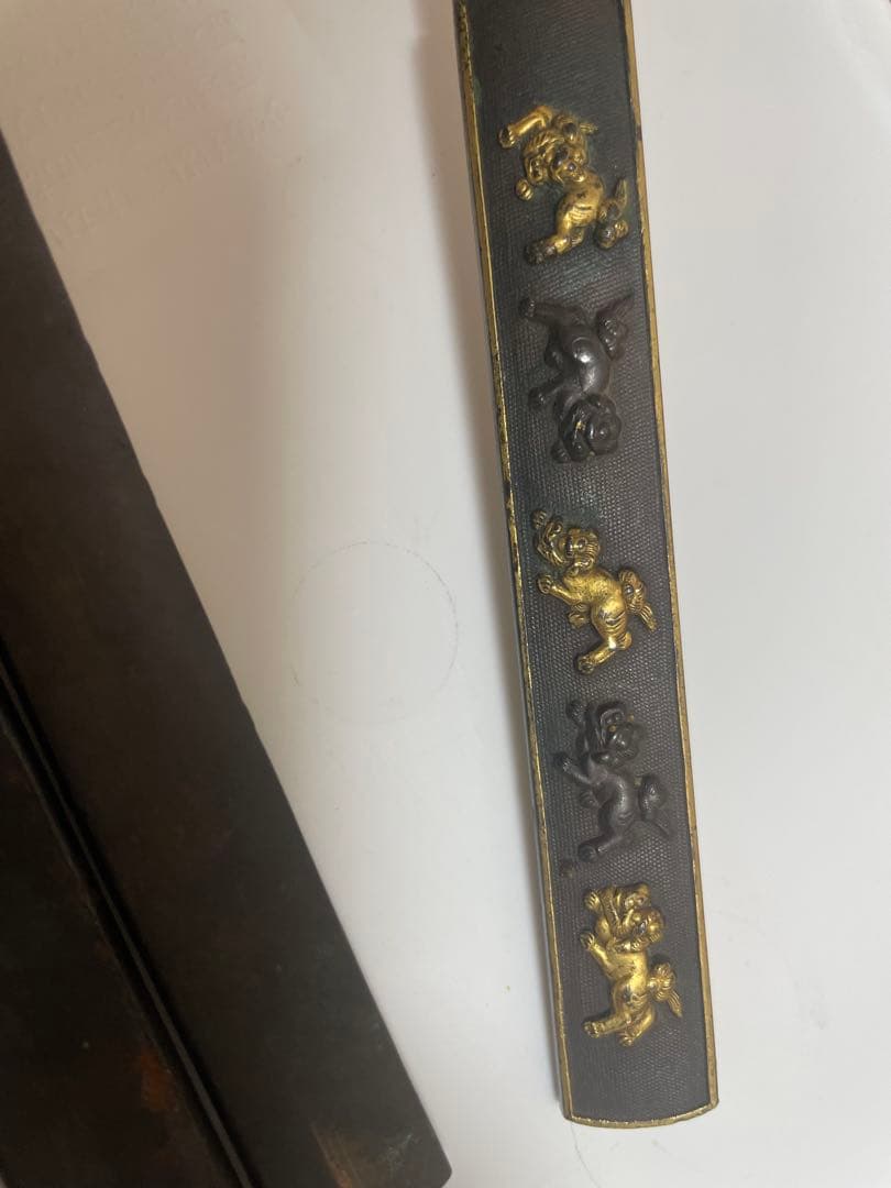 S*e様 蔵出　江戸時代　小柄小刀　獅子　五三桐紋図刀鞘図　銘　近江守久道　ペー