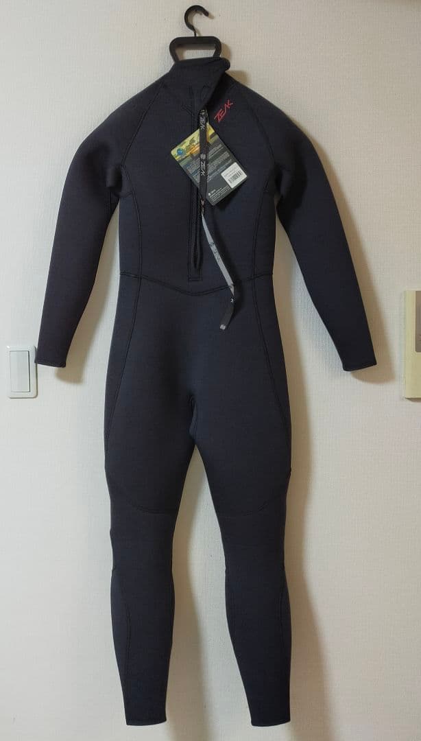 未使用品　ZEAK　ウェットスーツ　5×3ミリ　フルスーツ　Lサイズ