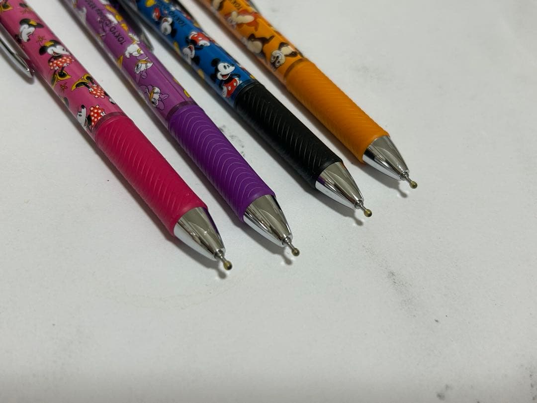 ディズニー　ボールペン　4本セット
