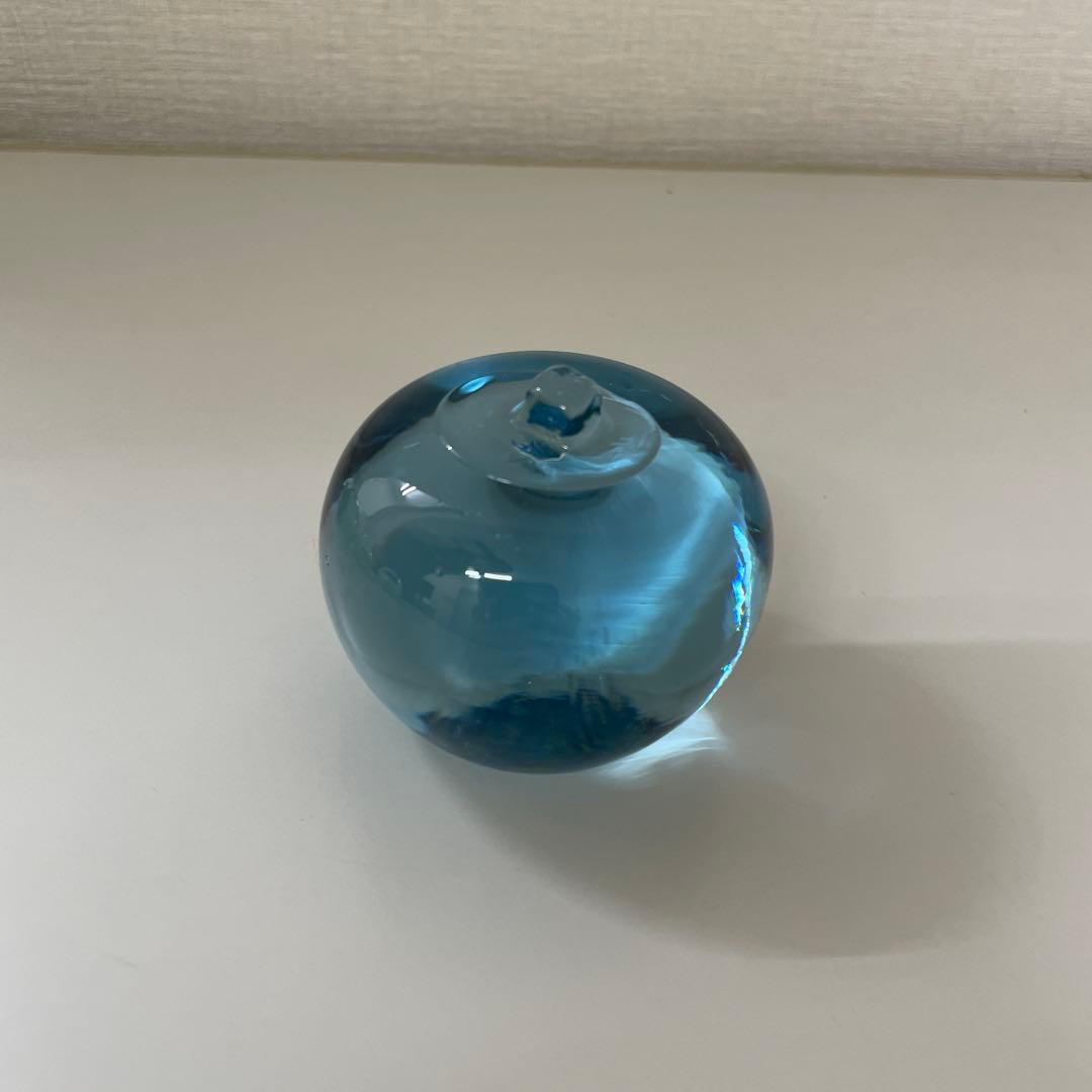 ペーパーウェイト