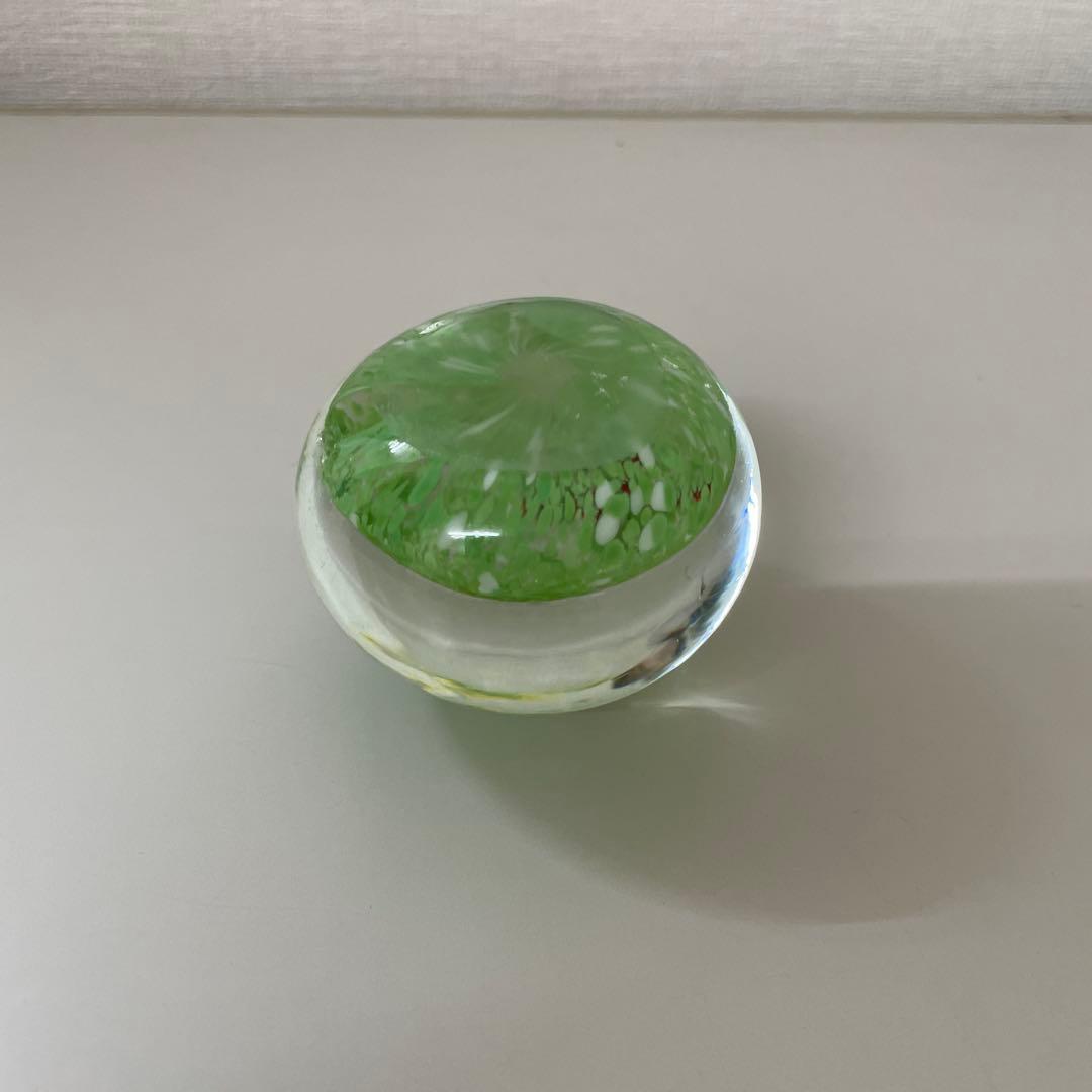 ペーパーウェイト