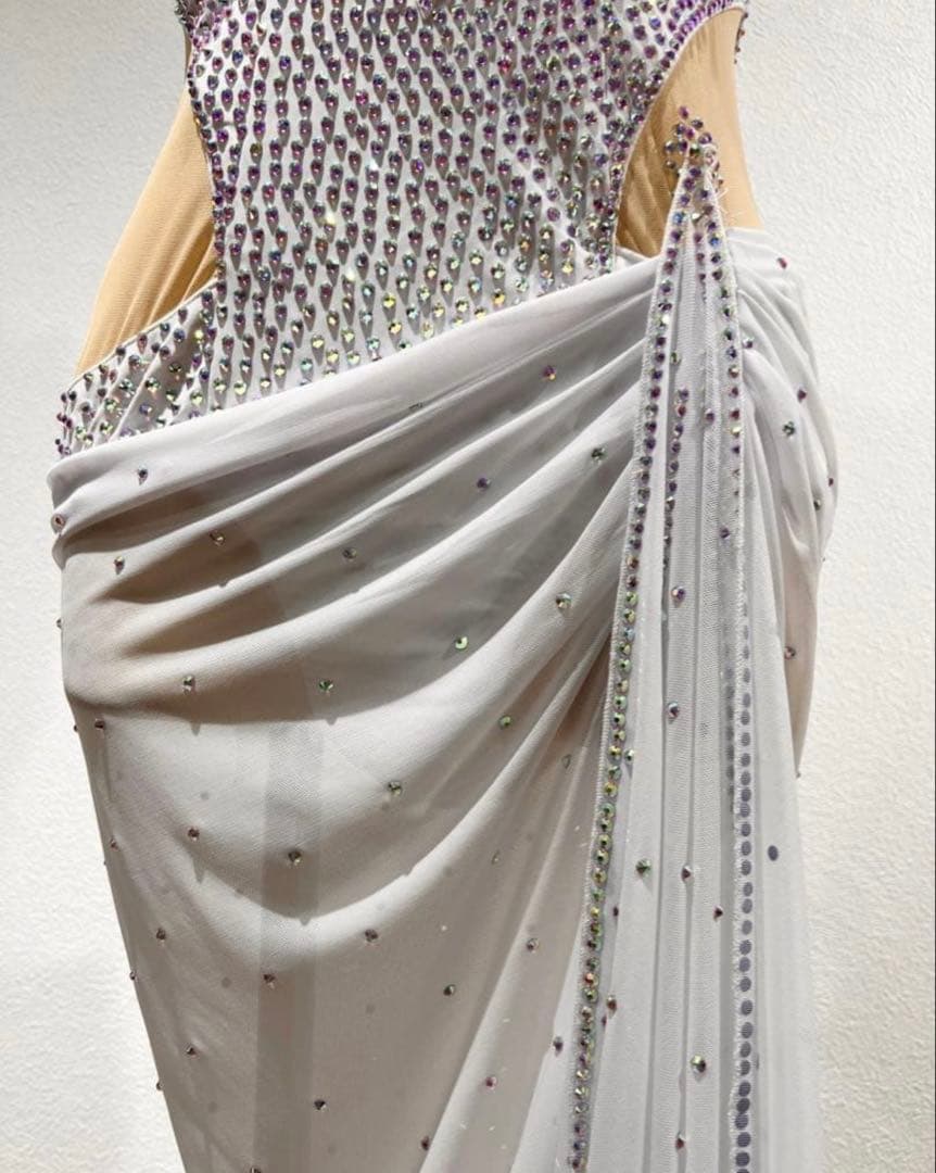 K*u様 ラテンドレス ホワイト MからL