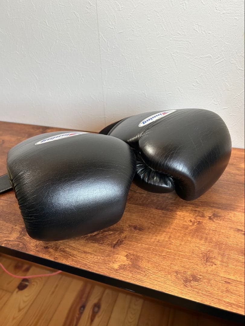 Winning ボクシンググローブ 16 oz ブラック