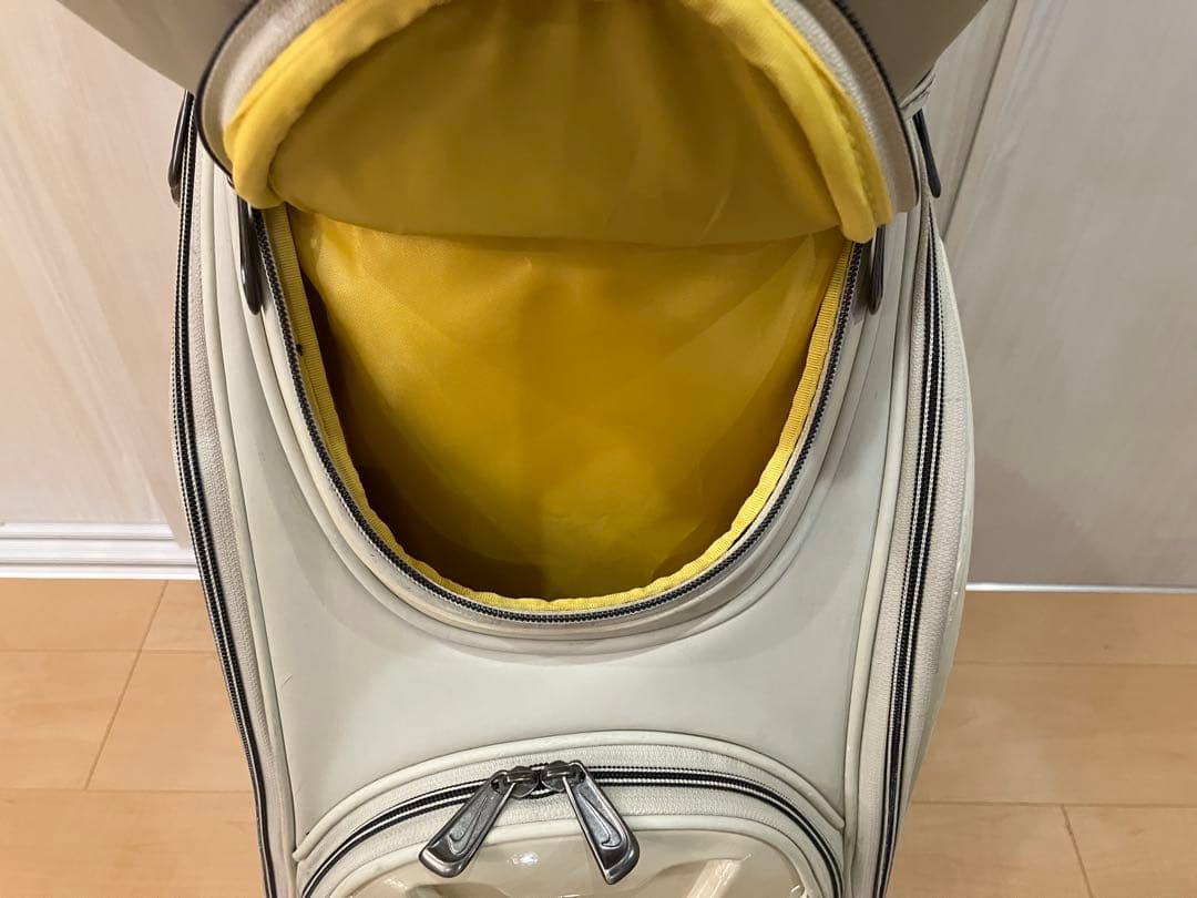 ナイキゴルフNike ツアーモデルキャディバッグ ホワイト中古