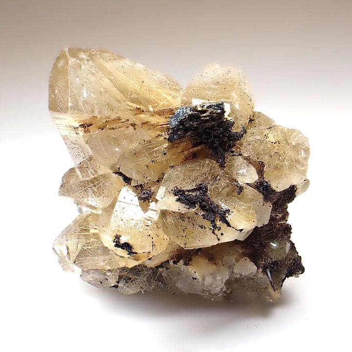 【ブラジル産】ルチルオンヘマタイトインクォーツ