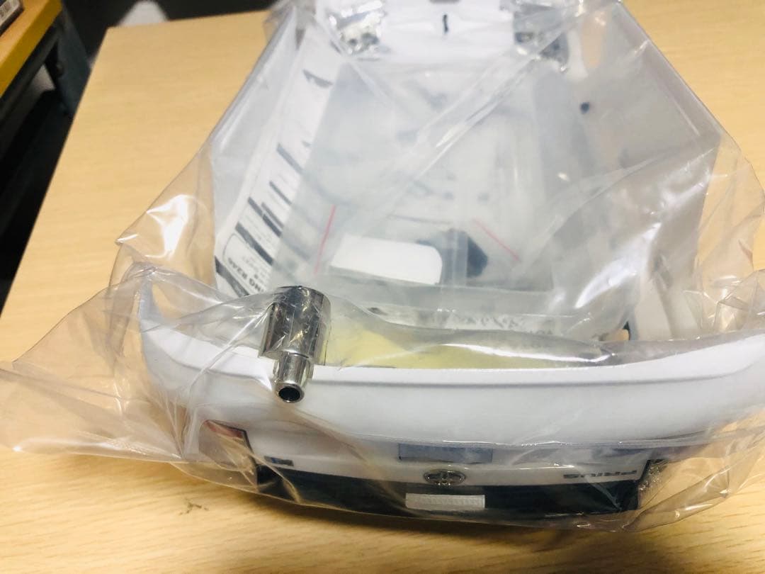 トヨタ プリウス 1/10 TOM'S ラジコンボディ