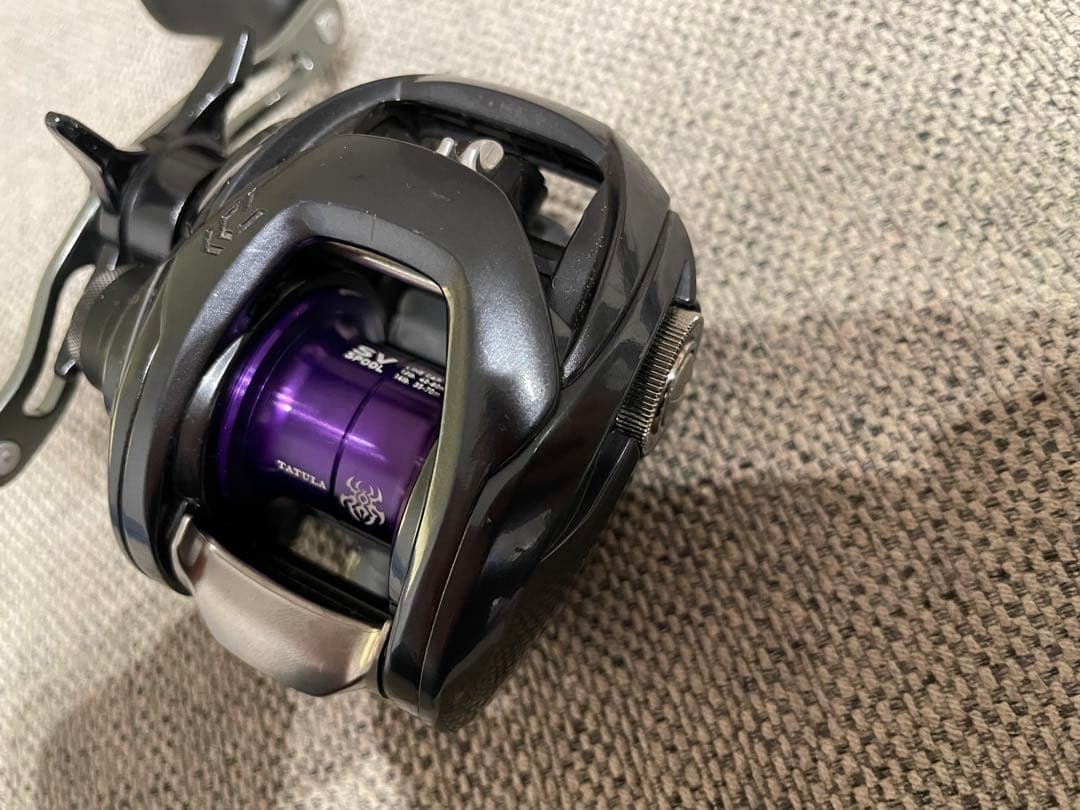 ダイワ20タトゥーラsvtw SHL SLPワークスシャロースプール付き　左巻き