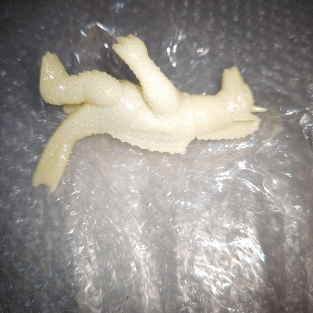 ゴジラ　M1号　チタノザウルス　蓄光　ソフビ