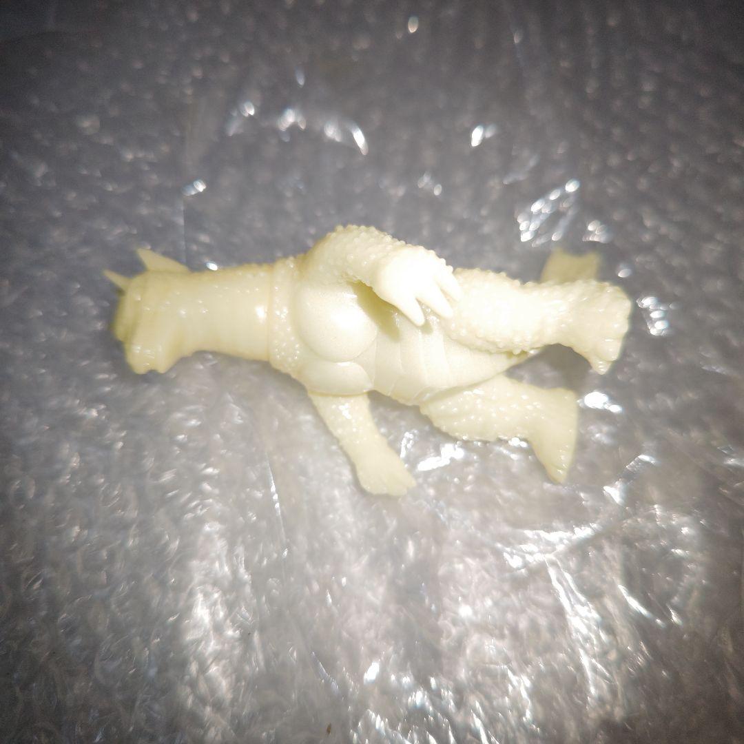 ゴジラ　M1号　チタノザウルス　蓄光　ソフビ