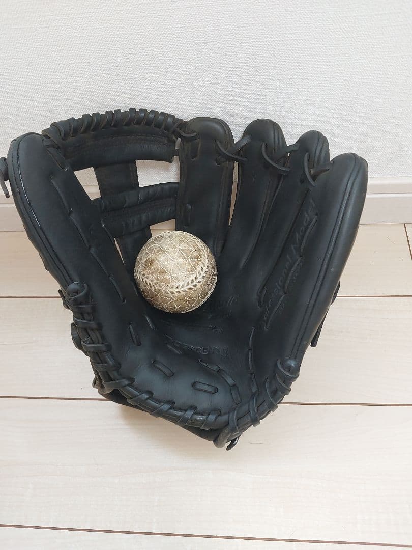 即戦力❗DESCENTE 黒 硬式グローブ