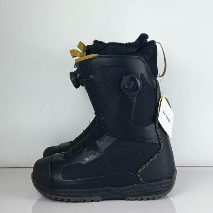 【未使用】　ヨネックス　AERUS BOA スノボーブーツ　25.5㎝