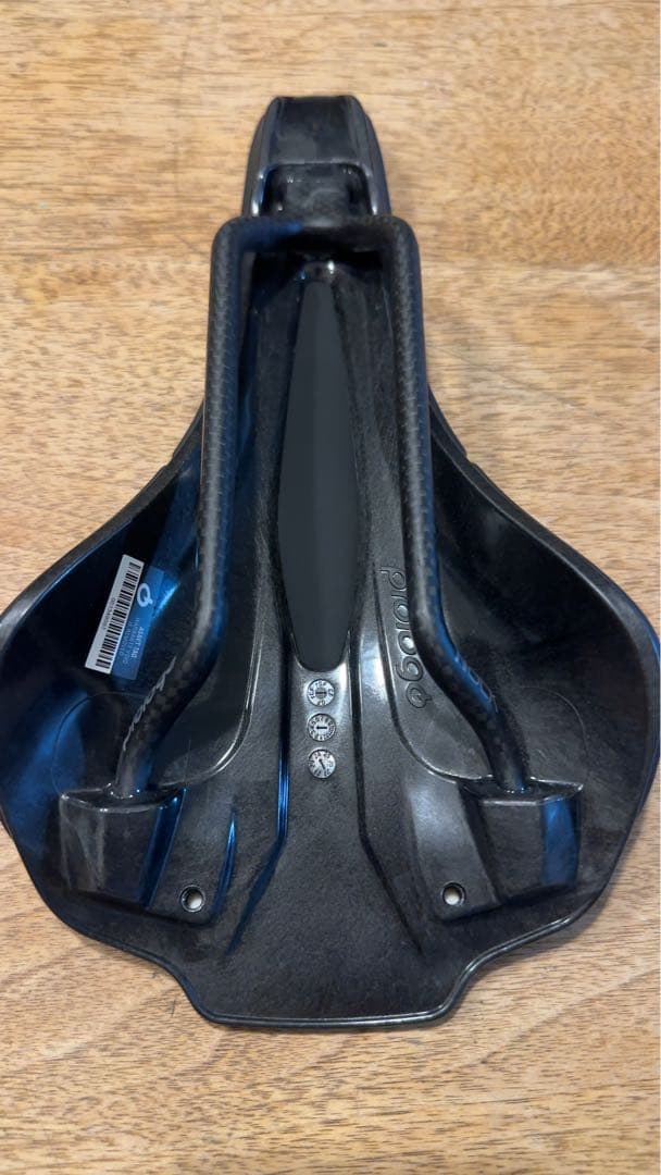 prologo Tadej Pogačar 限定サドル