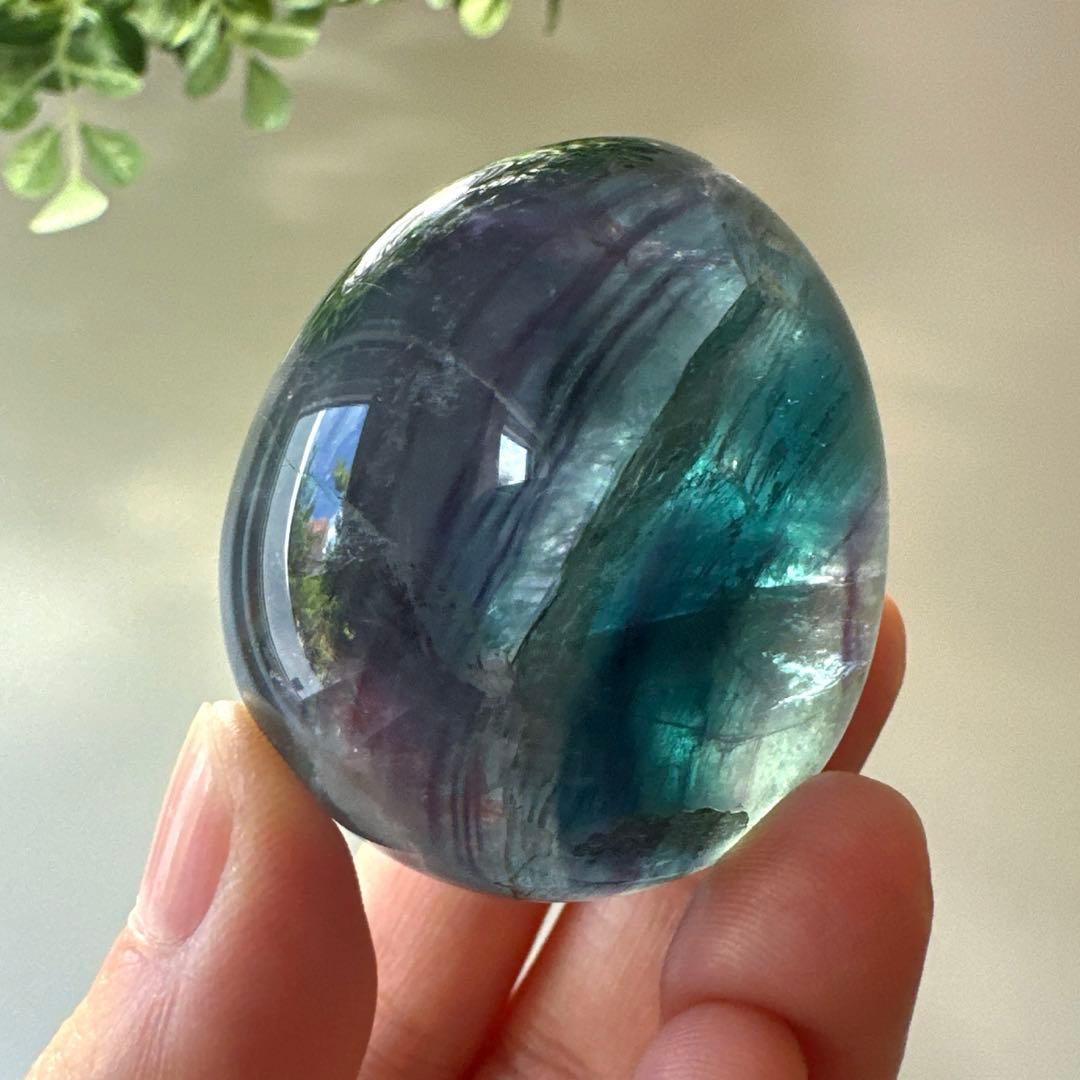 ブルーフローライト　エッグ　122.9g フローライト　青　透明感　マリンブルー