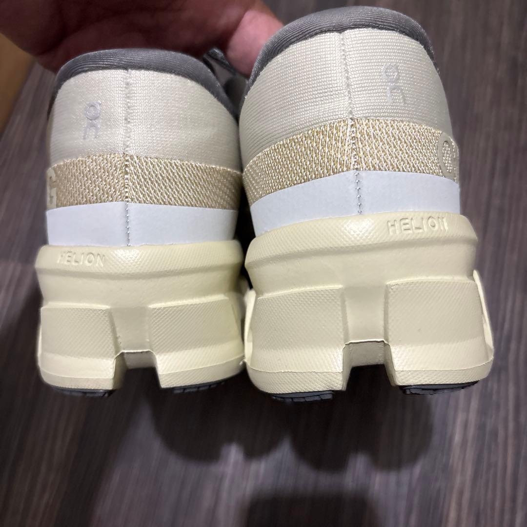 【美品】オンCloudmonster 2クラウドモンスター2 24cm