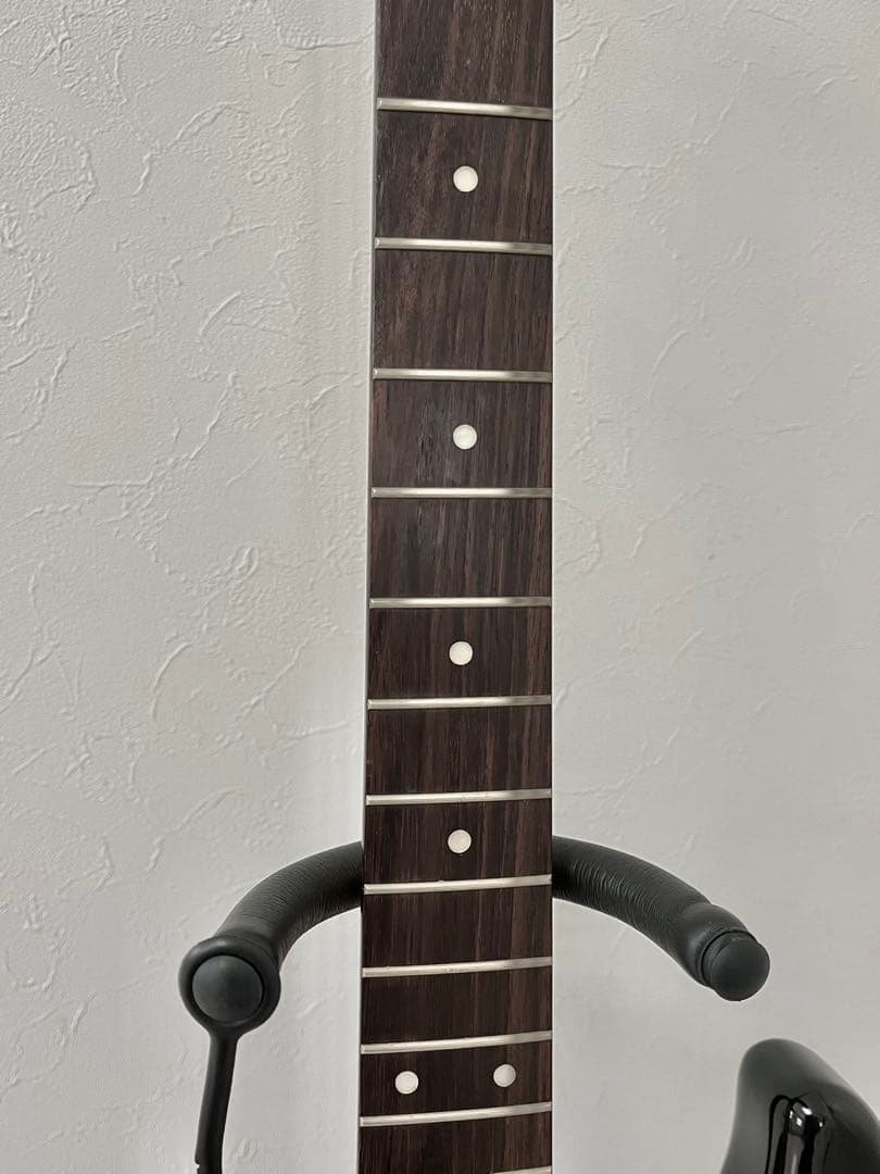 ストラトキャスタータイプレフティ改造【右利き用】