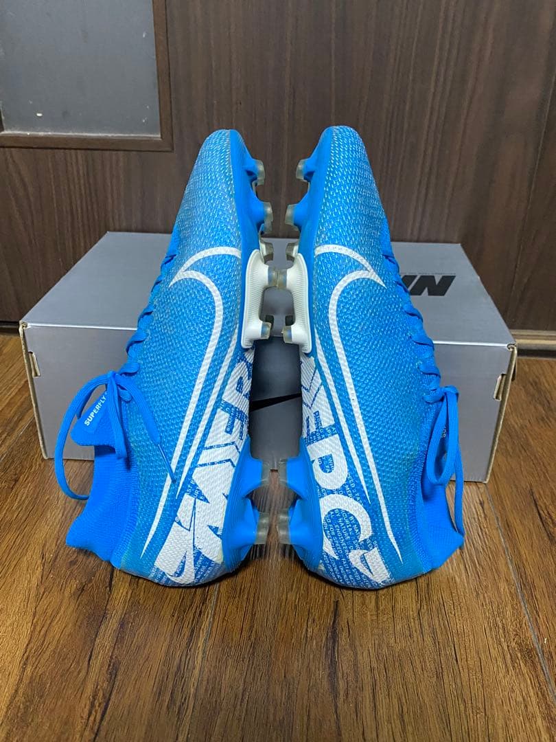 ナイキ マーキュリアル AG PRO 27.5cm