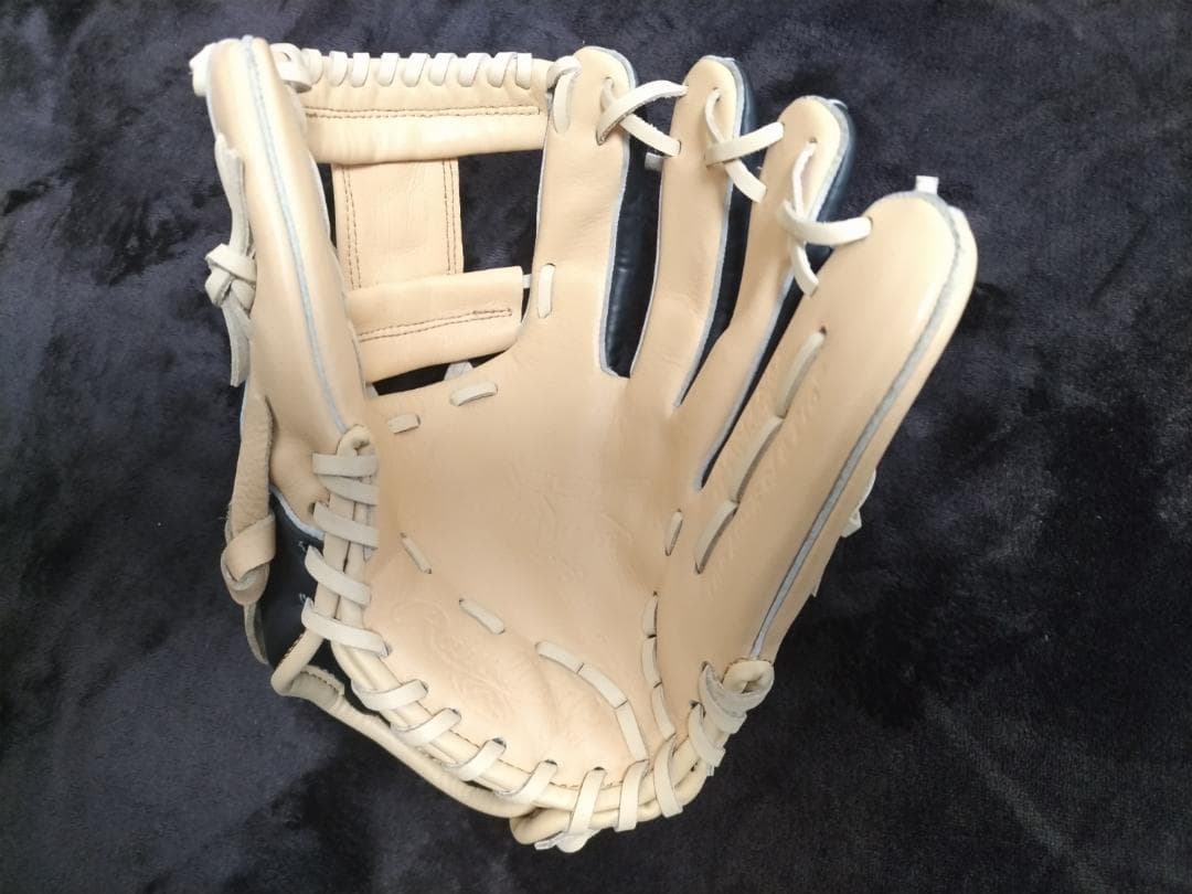 ローリングス内野手用グローブ