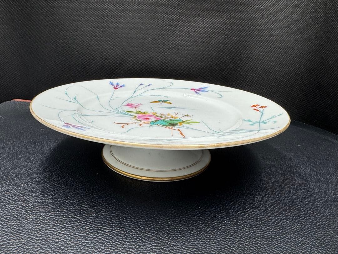 セール‼️フランス　アンティーク　ハンドペイント　バラの柄　高台①