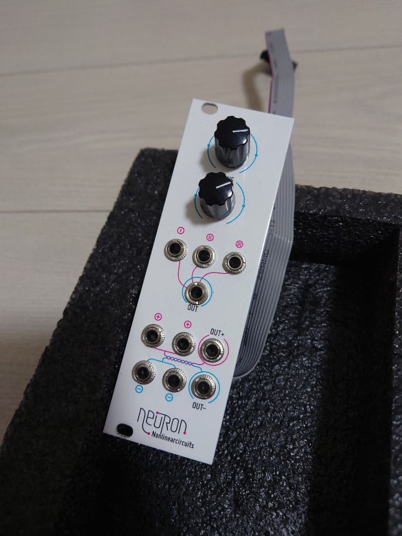 鍵盤楽器 Nonlinearcircuits NLC Neuron