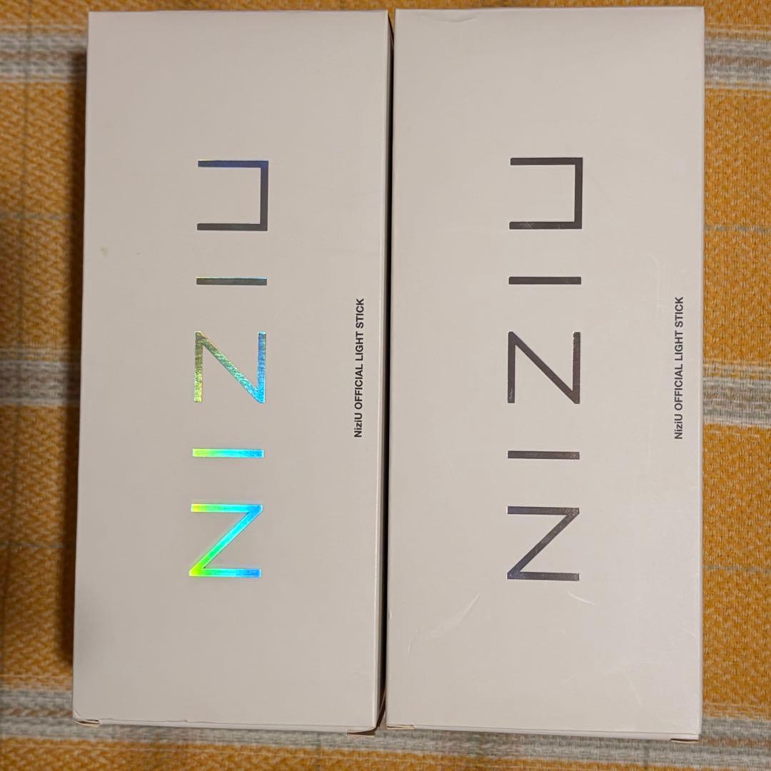 【匿名配送】NiziU 公式 ペンライト 2本セット