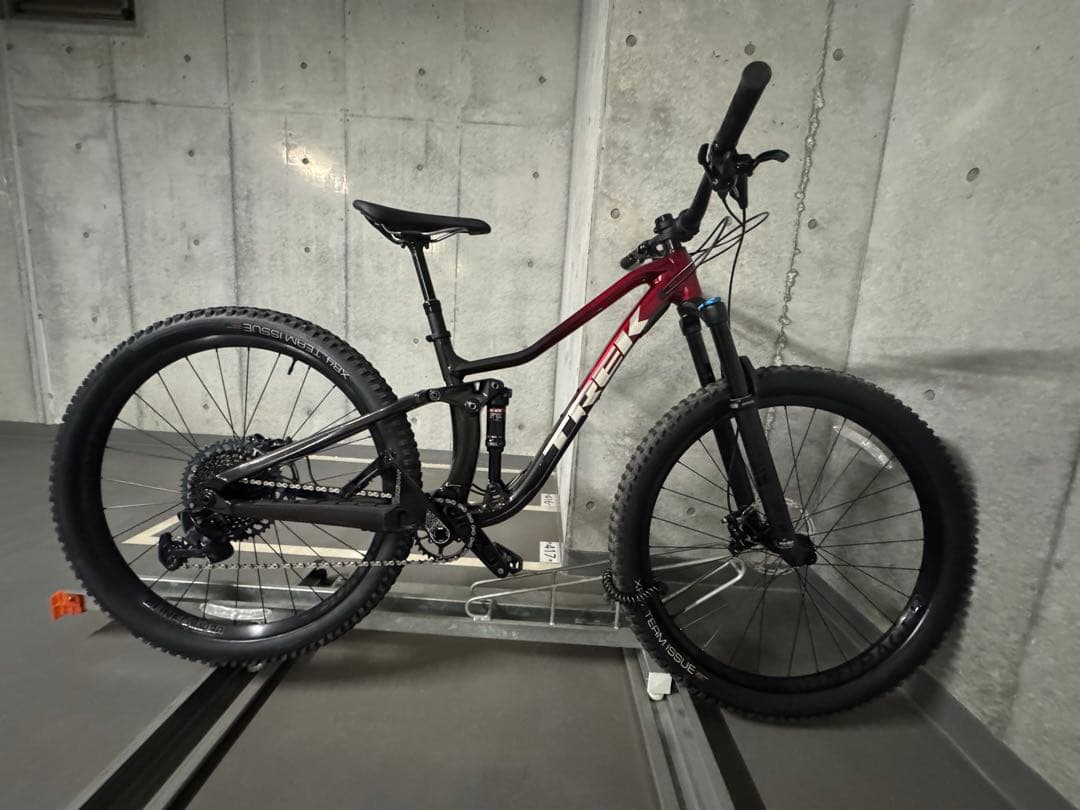 TREK フルサスマウンテンバイク