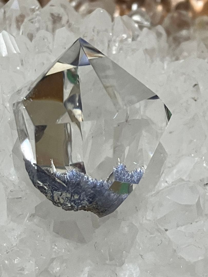 高品質　天然鉱物　デュモルチェライトインクォーツ　90ct