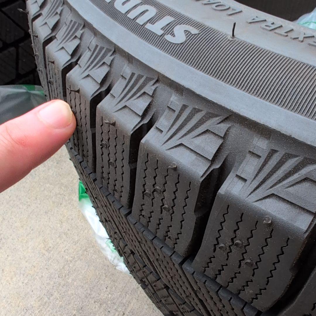 えすたて　BLIZZAK VRX3 215/40R18 4本セット