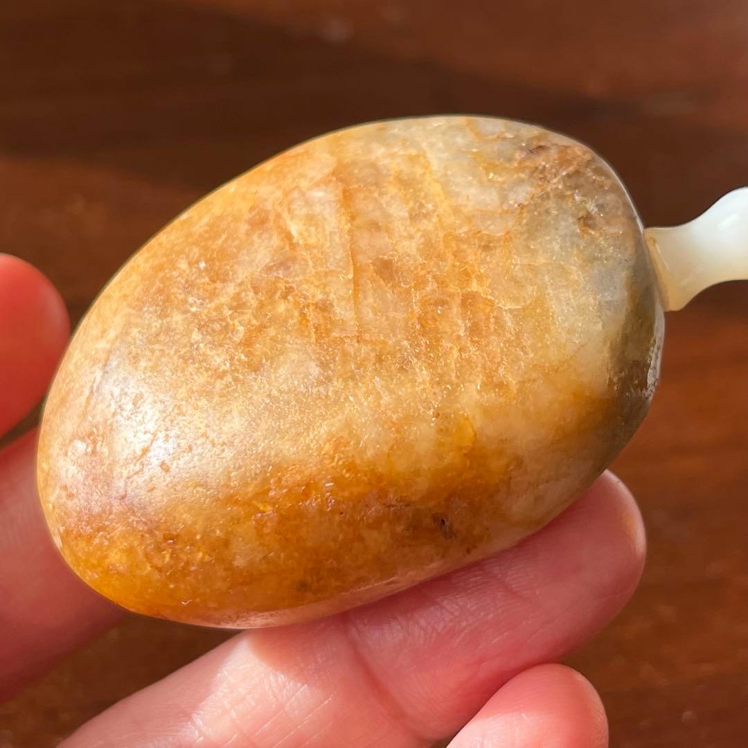 和田玉 黄玉 鼻煙壺 ペンダント 古玉 手彫り 虎 彫刻 軟玉 ネフライト