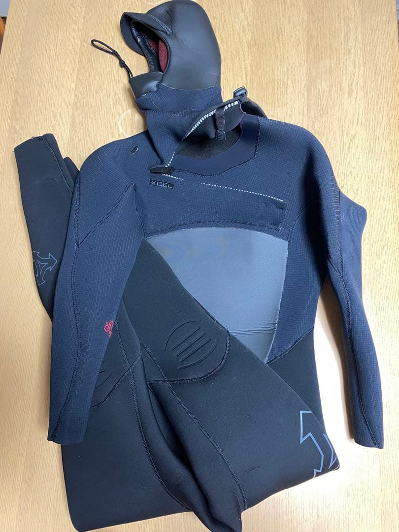 Xcel INFINITY フルスーツ フード付き