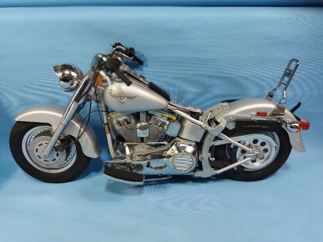 ハーレーダビッドソン　シルバーオートバイク　クラシックスタイル 置物インテリア