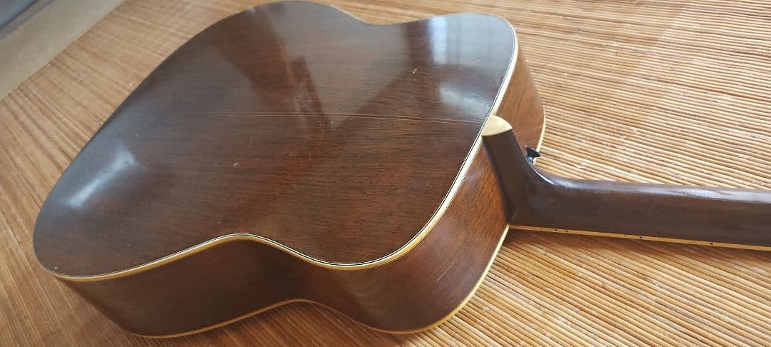 【希少モデル】 YAMAHA FG-350　赤ラベルビンテージ 70年製