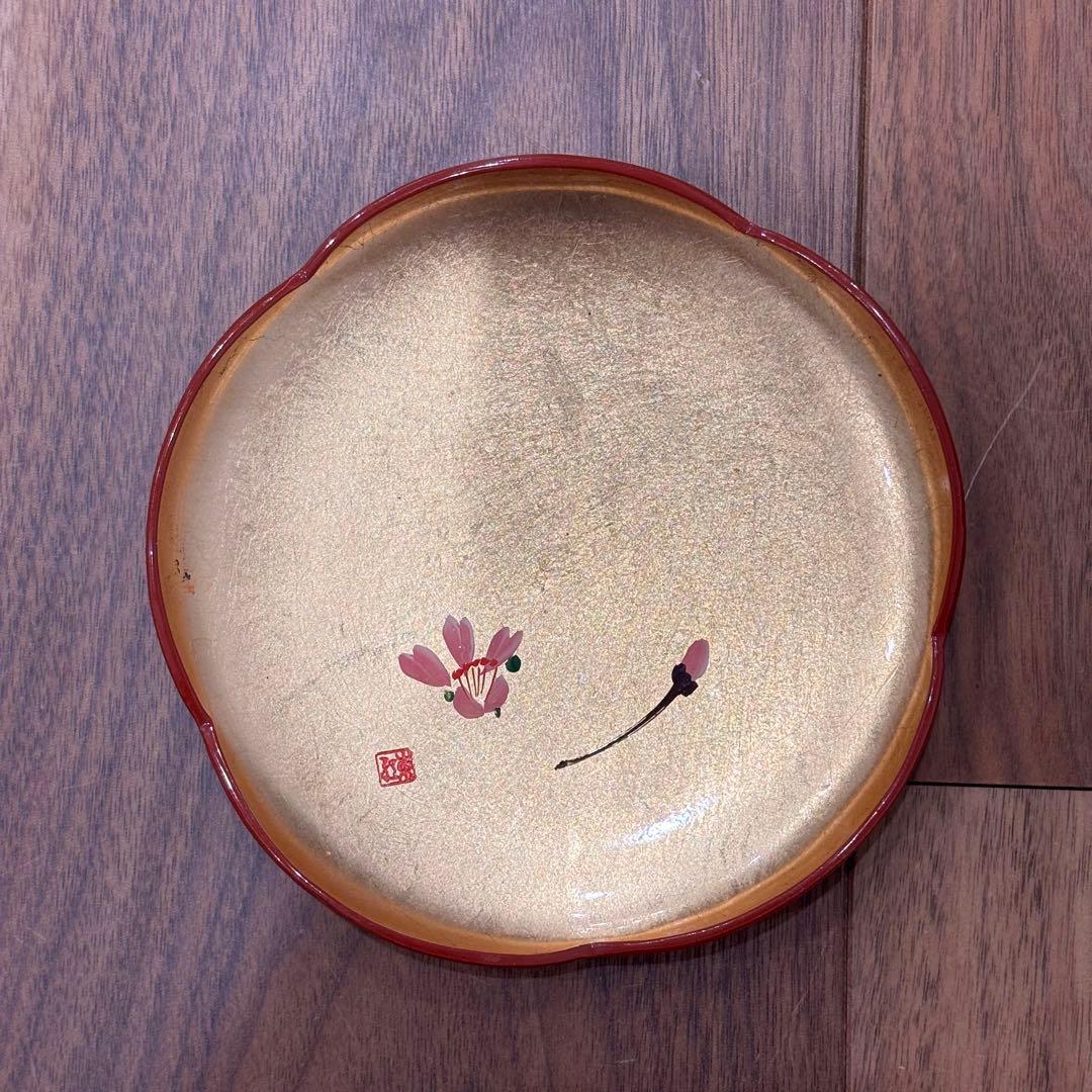 漆器 梅型銘々皿 5枚セット 13cm 金地 花蒔絵 朱印あり／和皿／菓子皿
