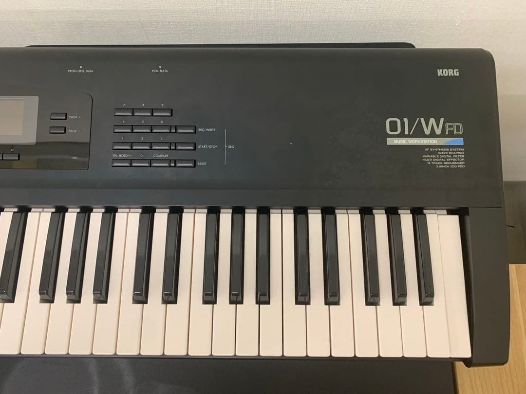 KORG コルグ 01/WFD ゼロワン シンセサイザー 61鍵盤 ケース 希少