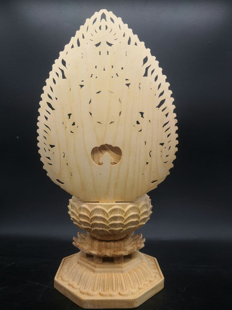 【修縁堂】仏像 阿弥陀如来坐像 八角蓮華丸台座 木彫供養仏 仏教縁起物 祈願風水