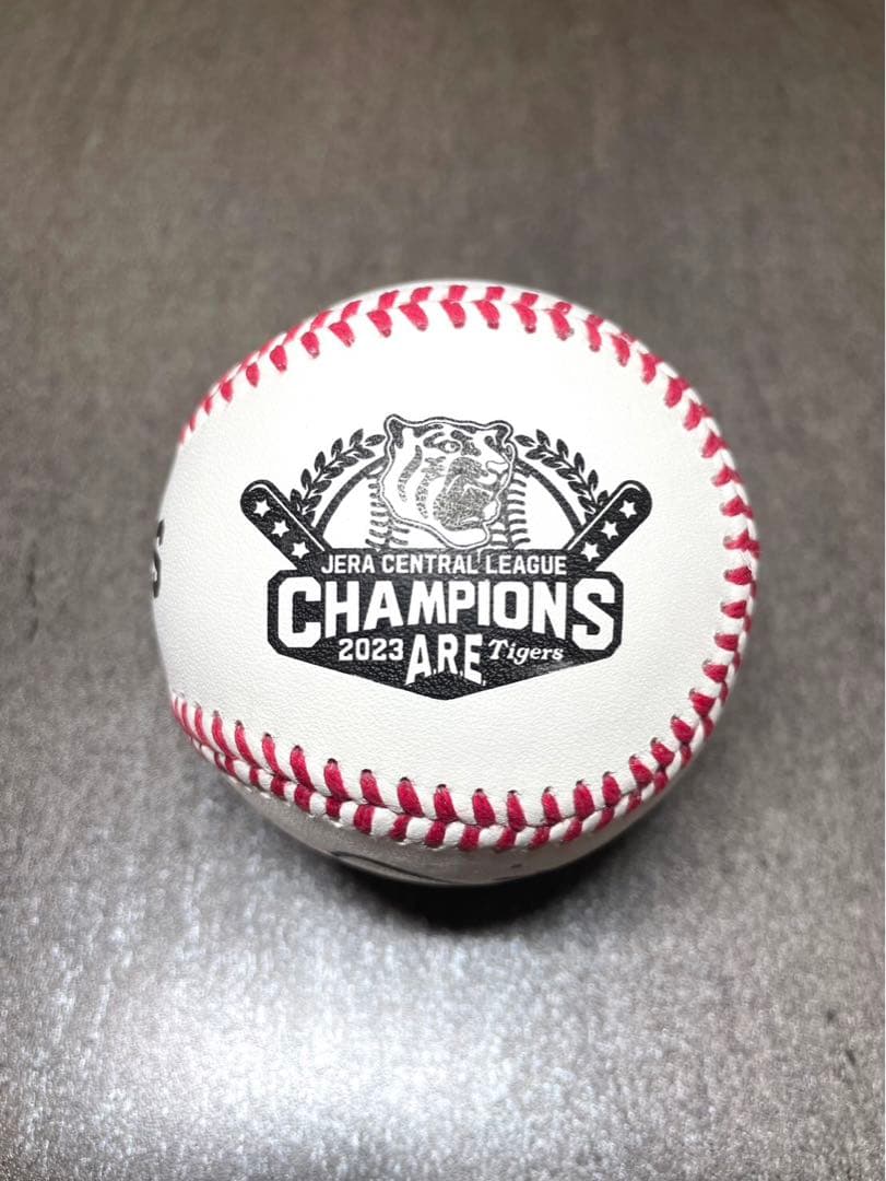 阪神タイガース　森下翔太　直筆サインボール