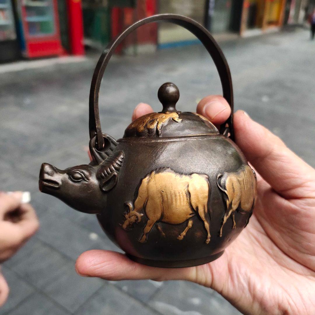 浮彫り五牛茶壺 急須 茶道具 煎茶道具 徳利 工芸品 美術品 置物